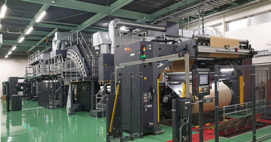 Rengo Japan feiert Produktionsaufnahme der breitesten digitalen Druckmaschine